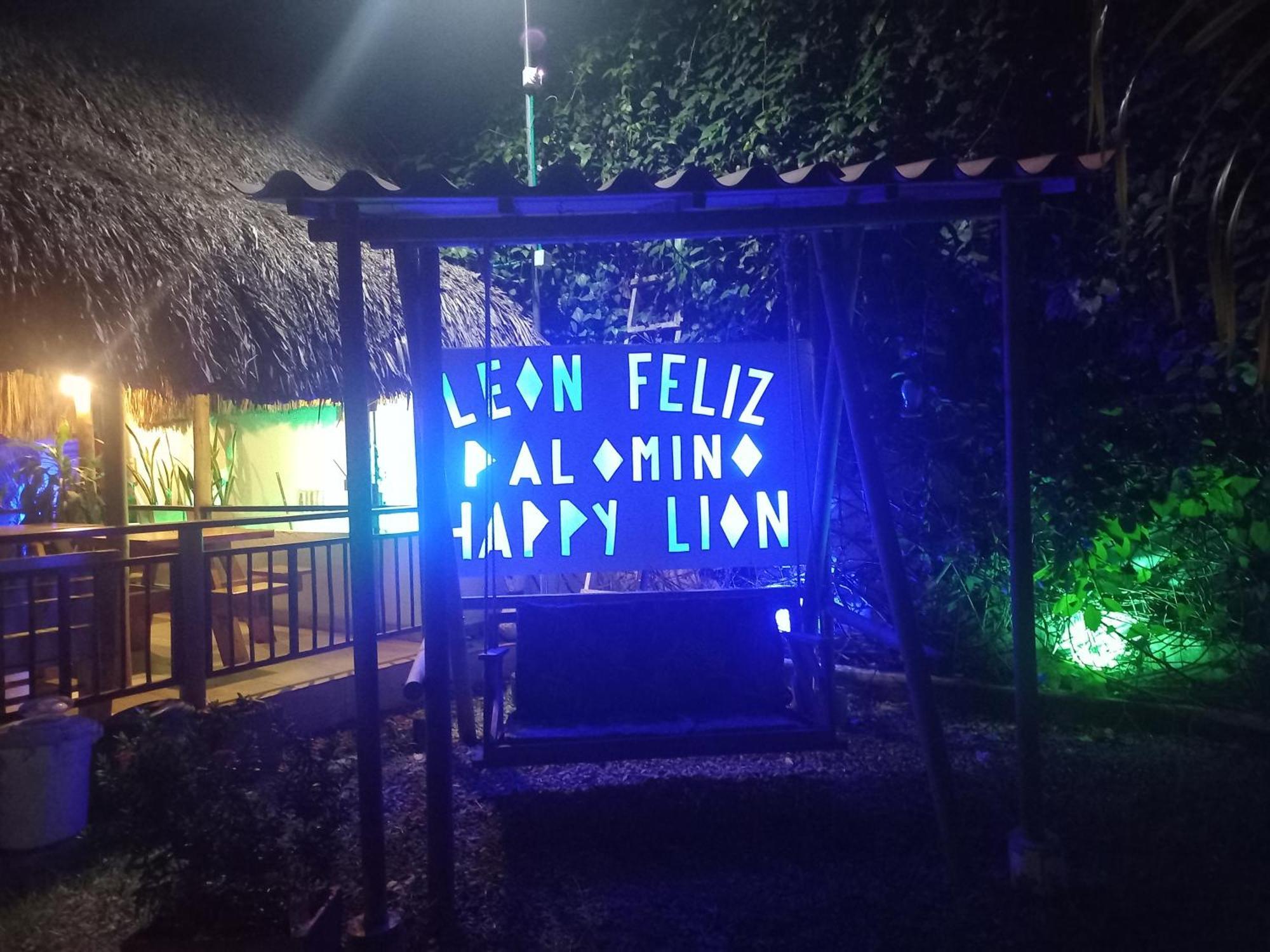 فندق El Leon Feliz بالومينو المظهر الخارجي الصورة